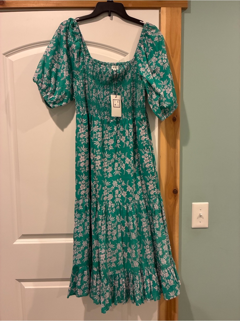 THML Green Floral Smocked Puff-Sleeve Midi Dress NWT